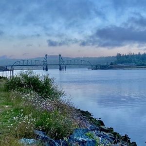 Meet your Posher, Gloria